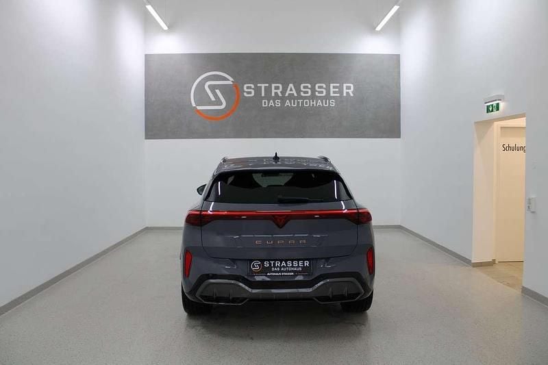 Gebraucht Cupra Terramar 150 PS (110 kW) 2025 Hellgrau  normal SUV