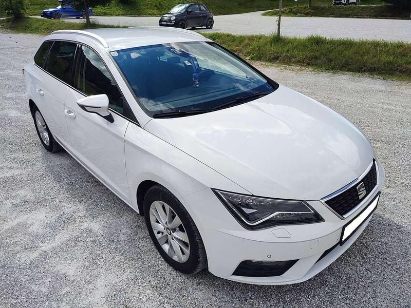 Weiß Gebraucht 2019 Seat Leon ST Style Kombi | € 12.500 (Guter Preis) - Bild 1/4