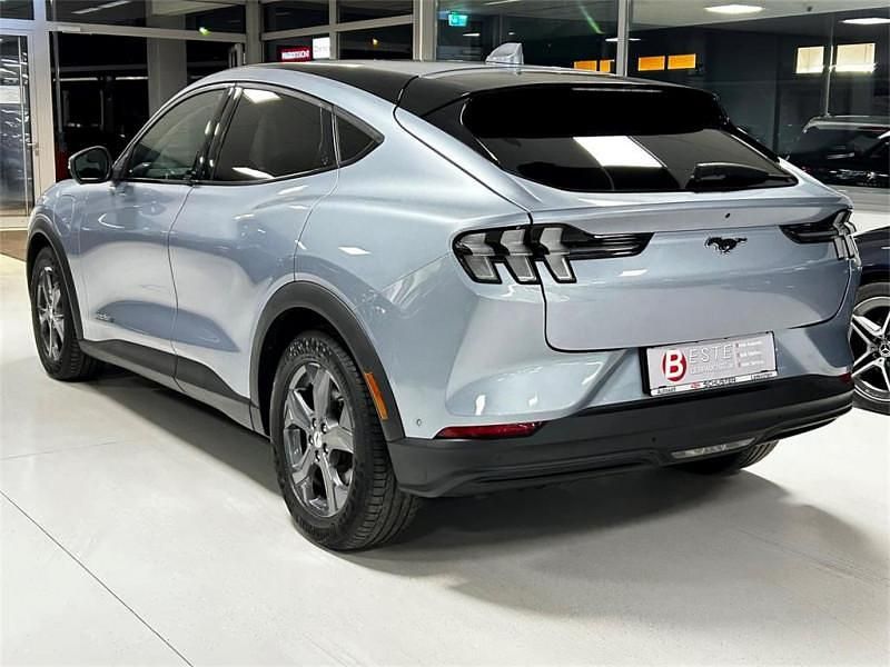 Gebraucht Ford Mustang Mach-E Extended Range 216 kW (294 PS) 2022 Silber SUV