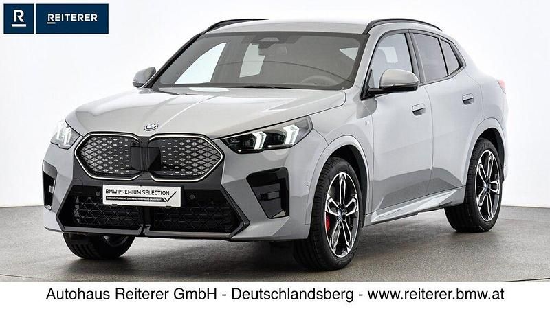 M brooklyn grau Gebraucht 2025 BMW iX2 M Sport SUV | € 49.990 (Fairer Preis) - Bild 1/1