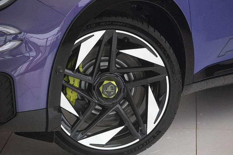 Gebraucht Abarth 600e Turismo 175 kW (238 PS) 2025 Violett SUV