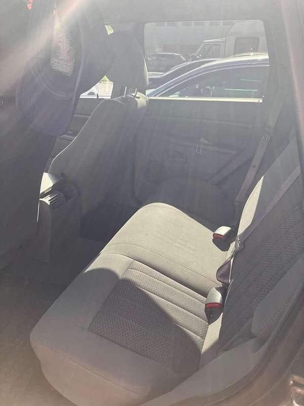 Gebraucht Jeep Grand Cherokee Laredo 218 PS (160 kW) 2006 SUV