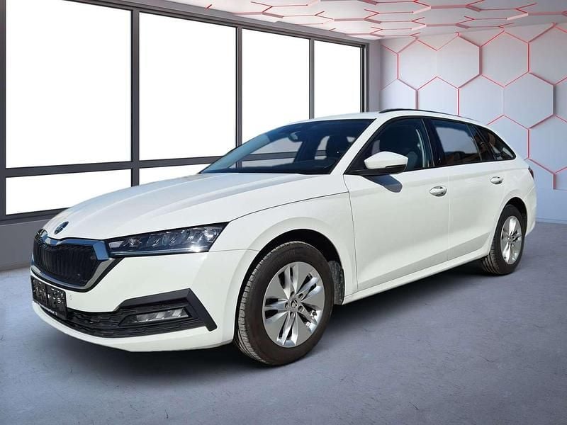 Weiss normal Gebraucht 2021 Skoda Octavia Ambition Kombi | € 18.490 (Etwas zu teuer) - Bild 1/4
