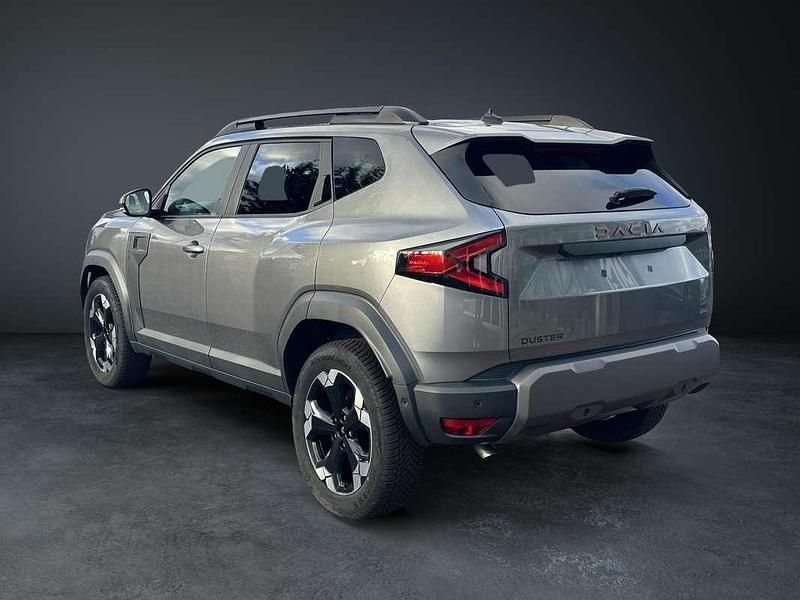 Neu Dacia Duster Extreme 131 PS (96 kW) 2025 Grau SUV