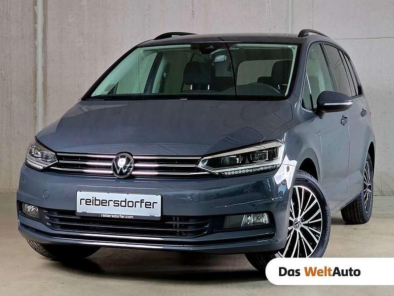 Neu VW Touran 150 PS (110 kW) 2025 Mittelgrau  metallic Van / Kleinbus