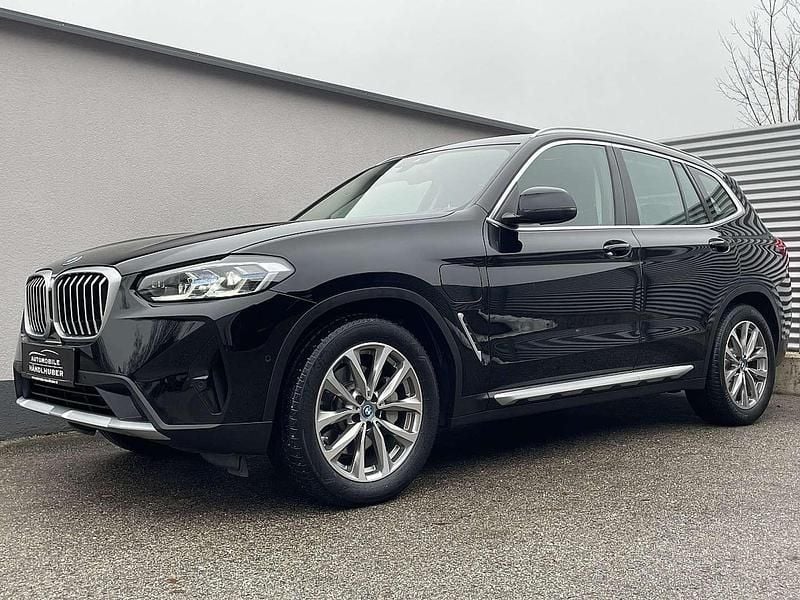 Gebraucht BMW X3 Performance 184 PS (135 kW) 2023 Schwarz SUV