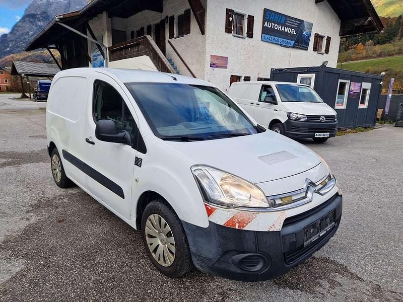 Weiß Gebraucht 2014 Citroën Berlingo Van | € 2.500 (Fairer Preis) - Bild 1/4