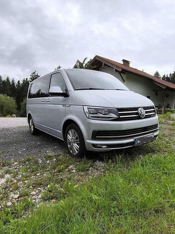 Gebraucht VW Multivan Highline 204 PS (150 kW) 2018 Silber Van
