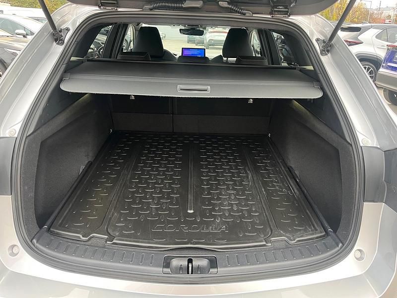 Gebraucht Toyota Corolla Active 98 PS (72 kW) 2024 Silber Kombi