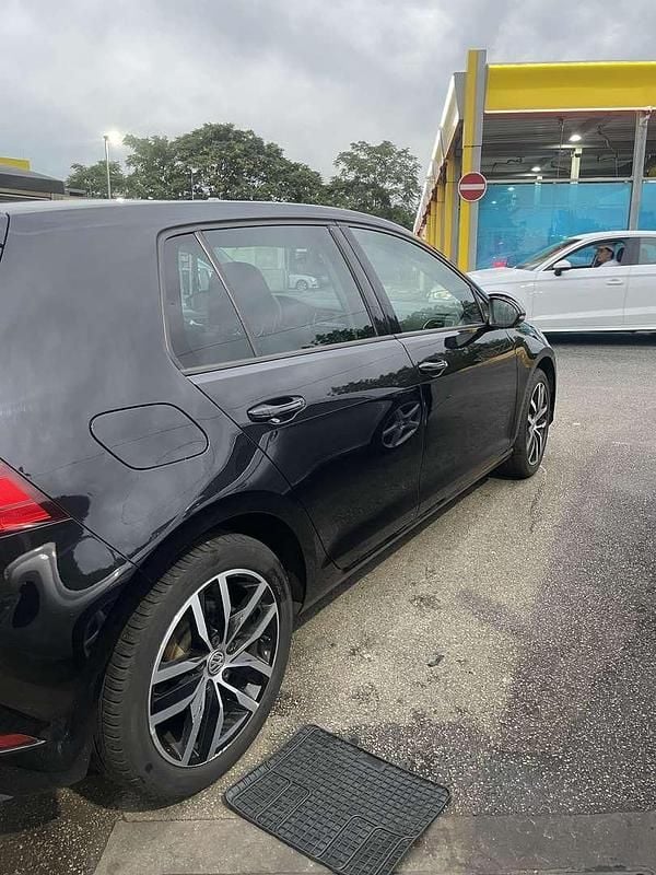 Gebraucht VW Golf VII Highline 150 PS (110 kW) 2018 Limousine