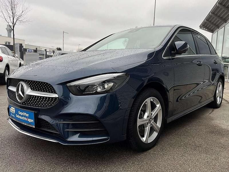 Gebraucht Mercedes E250 224 PS (164 kW) 2022 Blau Limousine