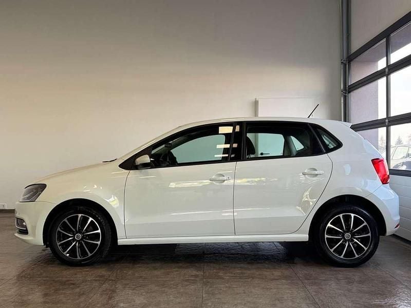 Gebraucht VW Polo Comfortline 90 PS (66 kW) 2015 Weiß Limousine