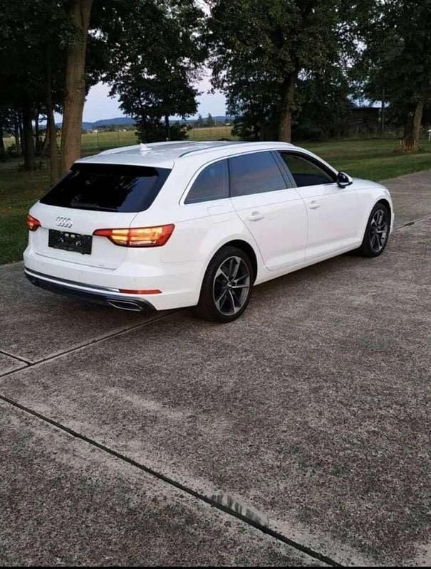 Gebraucht Audi A4 150 PS (110 kW) 2018 Kombi