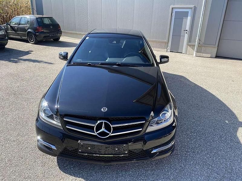 Gebraucht Mercedes C220 170 PS (125 kW) 2015 Schwarz Coupé