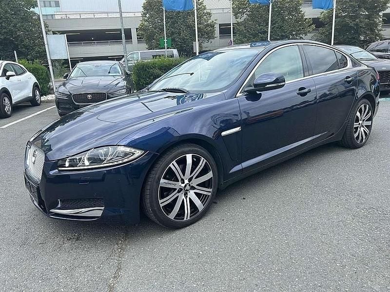 Gebraucht Jaguar XF Luxury 200 PS (147 kW) 2013 Blau Limousine