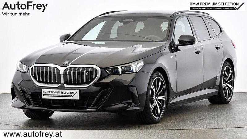 Gebraucht BMW i5 Shadowline 250 kW (340 PS) 2025 Saphirschwarz