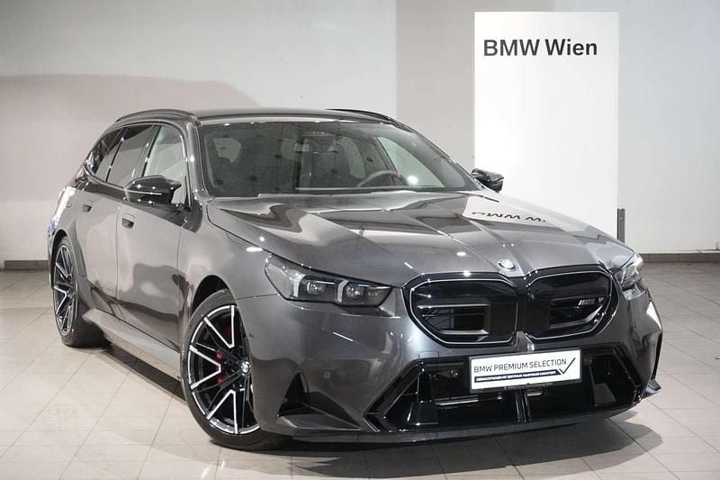 Gebraucht BMW M5 Shadowline 728 PS (535 kW) 2025 Sophistograu brillanteffekt Kombi