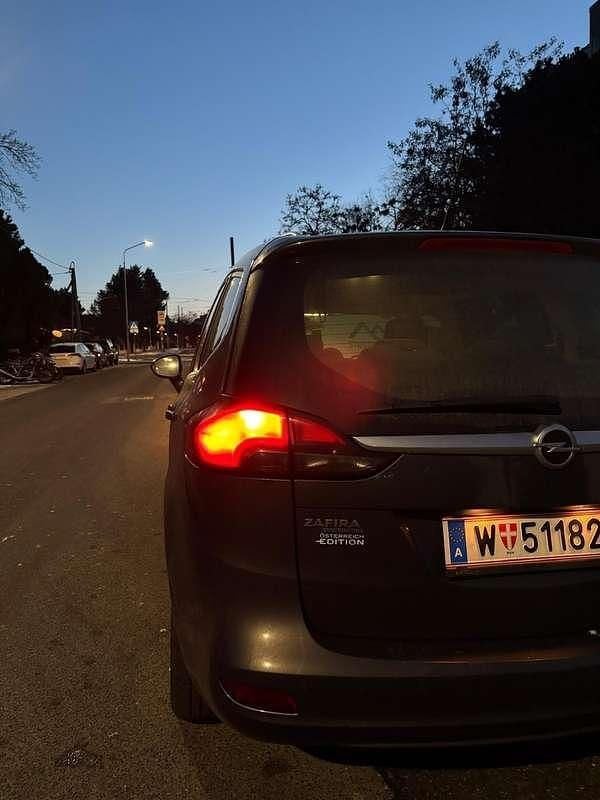 Gebraucht Opel Zafira Tourer Edition 136 PS (100 kW) 2014 Blau Van / Kleinbus