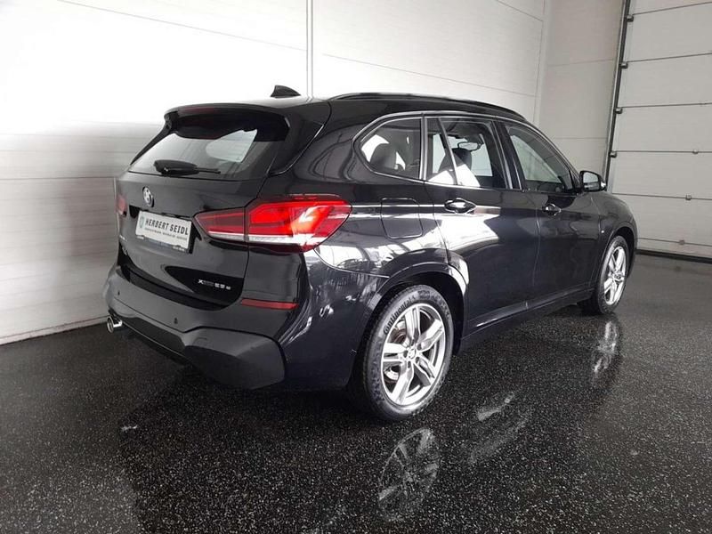 Gebraucht BMW X1 M Sport 125 PS (91 kW) 2021 Schwarz SUV