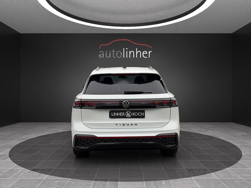 Neu VW Tiguan Sport 204 PS (150 kW) 2025 Weiss  metallicperleffekt SUV