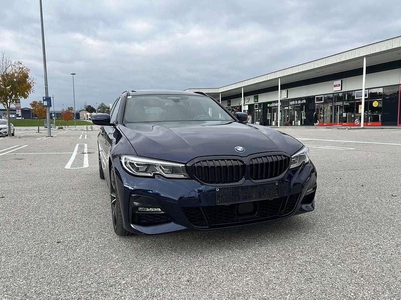 Gebraucht BMW 320 M Sport 190 PS (139 kW) 2020 Blau Kombi