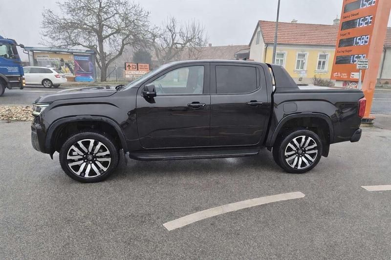 Gebraucht VW Amarok Aventura 241 PS (177 kW) 2024 Schwarz Abholung