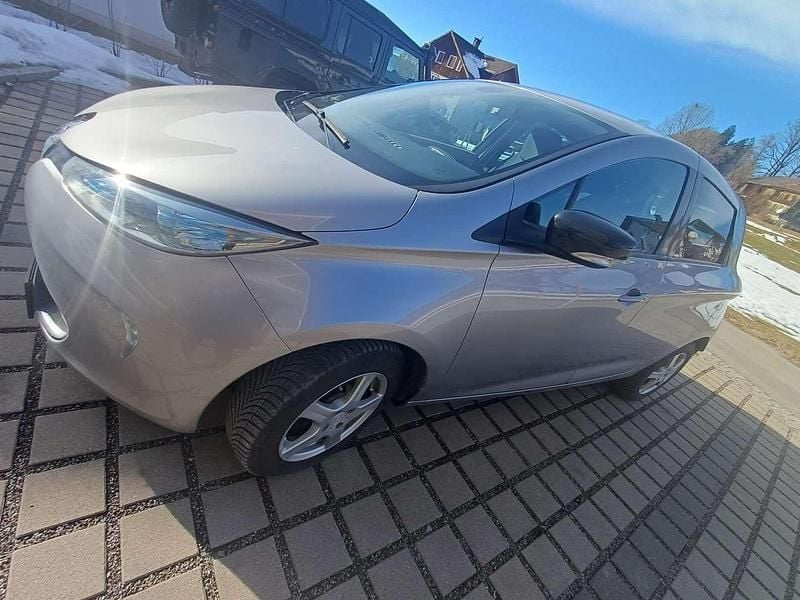 Gebraucht Renault Zoe Intens 64 kW (88 PS) 2015 Grau Kleinwagen