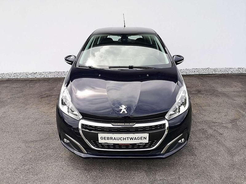 Gebraucht Peugeot 208 Signature Sky 83 PS (61 kW) 2019 Blau Kleinwagen