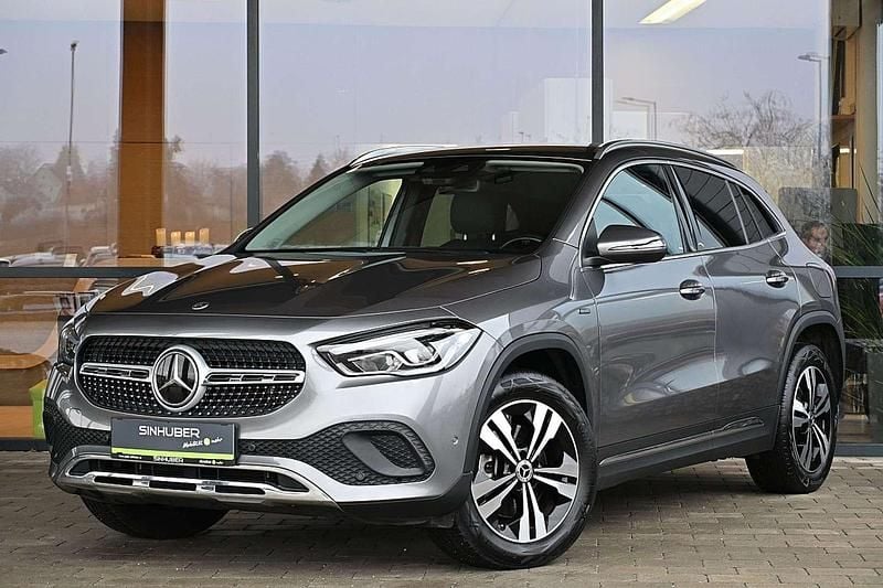 Gebraucht Mercedes GLA250 160 PS (117 kW) 2021 Grau SUV
