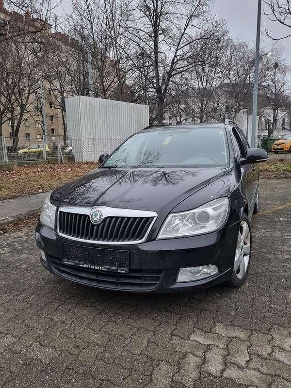 Gebraucht 2012 Skoda Octavia SportLine Kombi | € 3.599 (Superpreis) - Bild 1/4