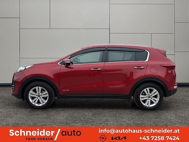 Gebraucht Kia Sportage Gold 136 PS (100 kW) 2017 Rot SUV