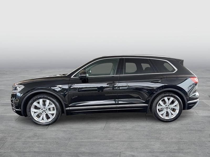 Gebraucht VW Touareg Elegance 381 PS (280 kW) 2023 Schwarz  metallic SUV