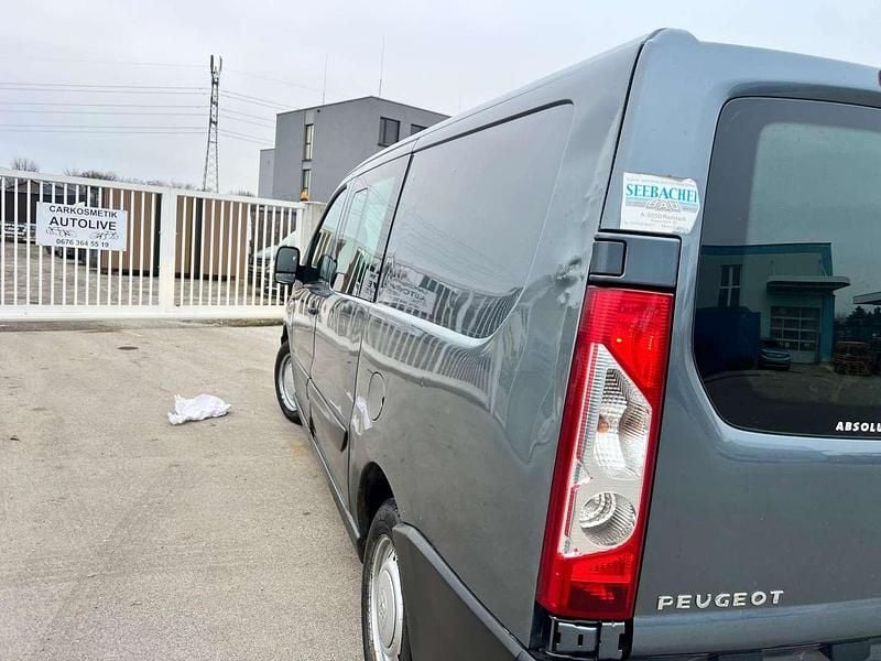 Gebraucht Peugeot Expert 120 PS (88 kW) 2008 Grau Van