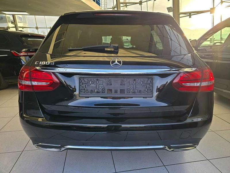 Gebraucht Mercedes C180 116 PS (85 kW) 2019 Schwarz Kombi