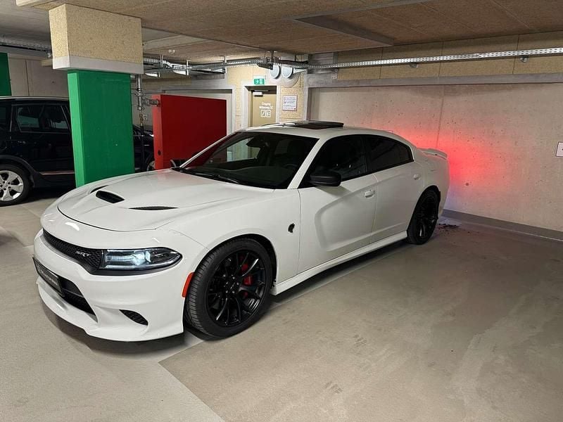 Weiß Gebraucht 2018 Dodge Charger Limousine | € 87.900 - Bild 1/4