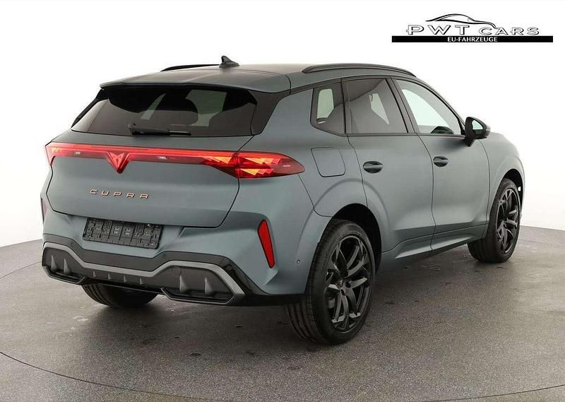 Neu Cupra Terramar Limited Edition 265 PS (194 kW) 2025 Grau SUV