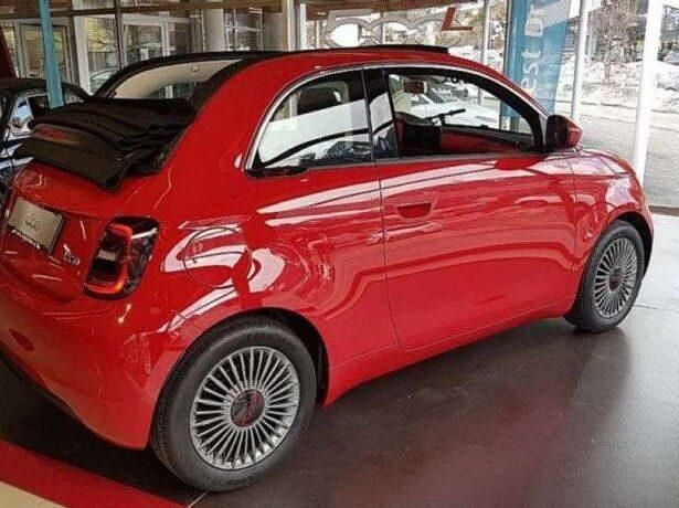 Gebraucht Fiat 500e Red 69 kW (95 PS) 2022 Rot Cabrio