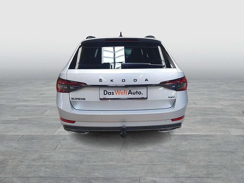 Gebraucht Skoda Superb SportLine 200 PS (147 kW) 2021 Silber Kombi
