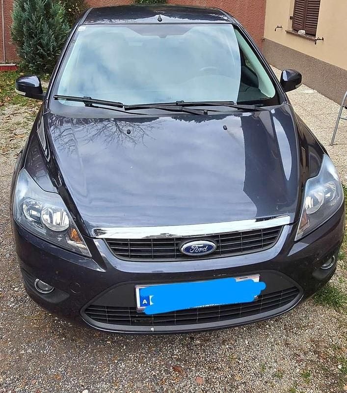 Schwarz Gebraucht 2010 Ford Focus Trend Limousine | € 1.600 (Guter Preis) - Bild 1/3