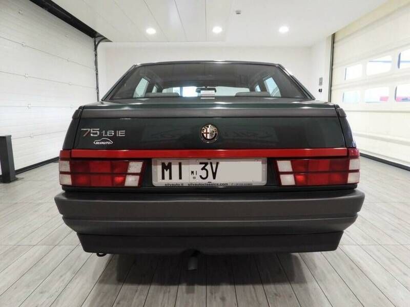 Gebraucht Alfa Romeo 75 105 PS (77 kW) 1991 Andere Limousine
