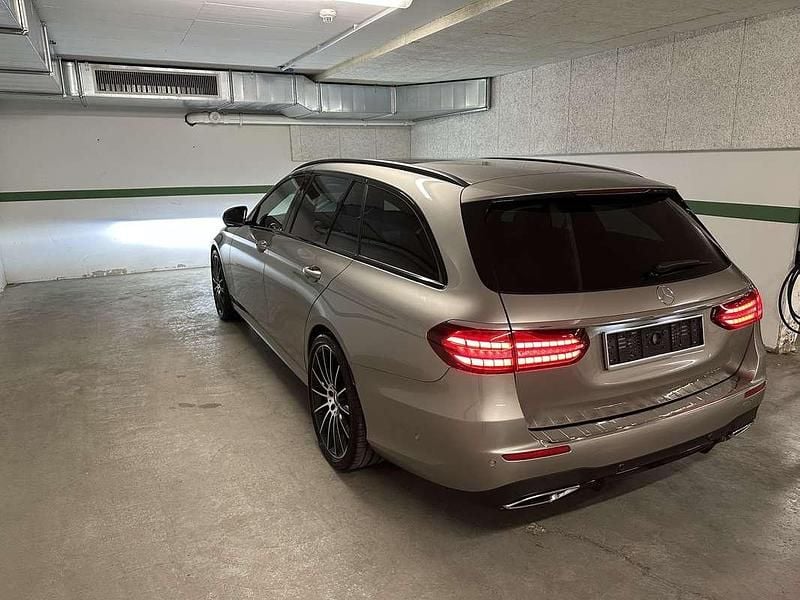 Gebraucht Mercedes E400 330 PS (242 kW) 2021 Grau Kombi