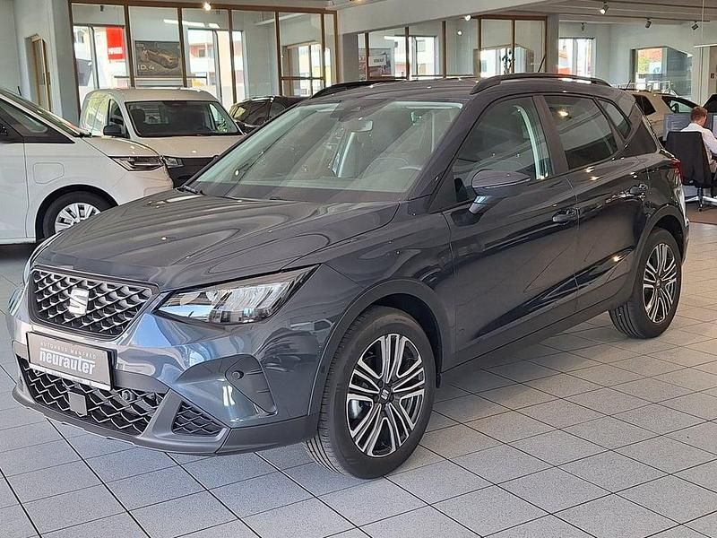Dunkelgrau metallicperleffekt Gebraucht 2025 Seat Arona Style SUV | € 27.990 (Teuer) - Bild 1/4