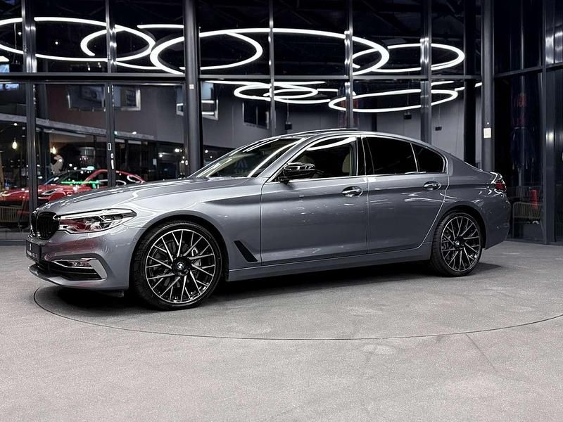 Gebraucht BMW 540 Luxury Line 340 PS (250 kW) 2017 Silber Limousine