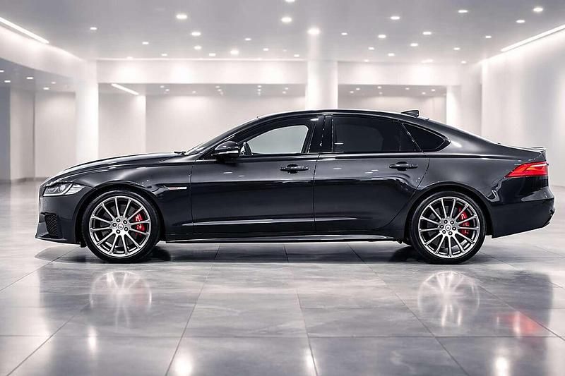 Gebraucht Jaguar XF S 381 PS (280 kW) 2018 Grau Limousine