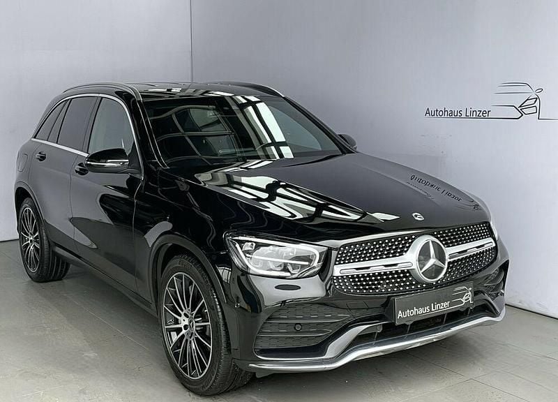 Schwarz Gebraucht 2021 Mercedes GLC220 AMG SUV | € 39.890 (Fairer Preis) - Bild 1/4