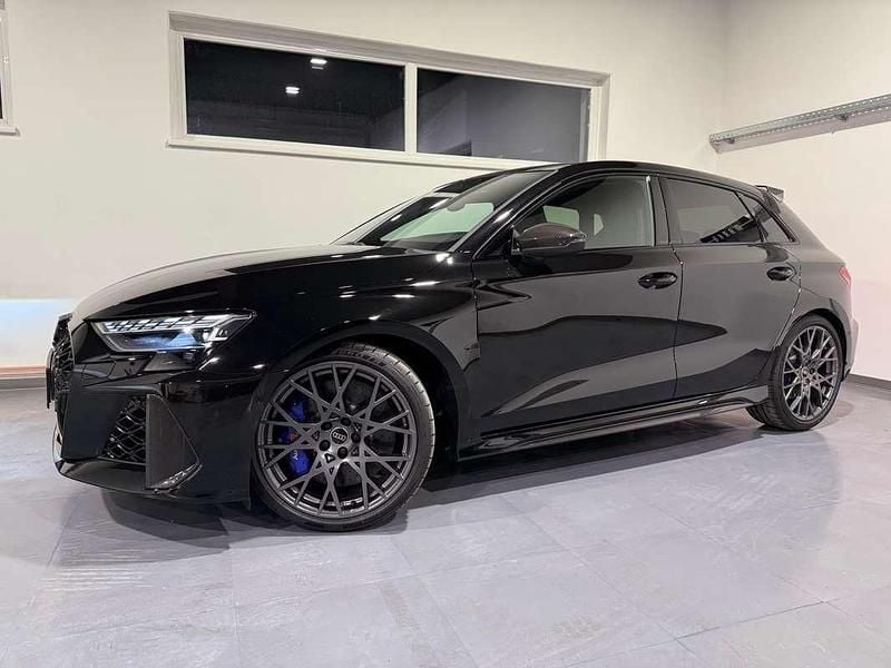 Gebraucht Audi RS3 Premium 400 PS (294 kW) 2025 Schwarz Limousine