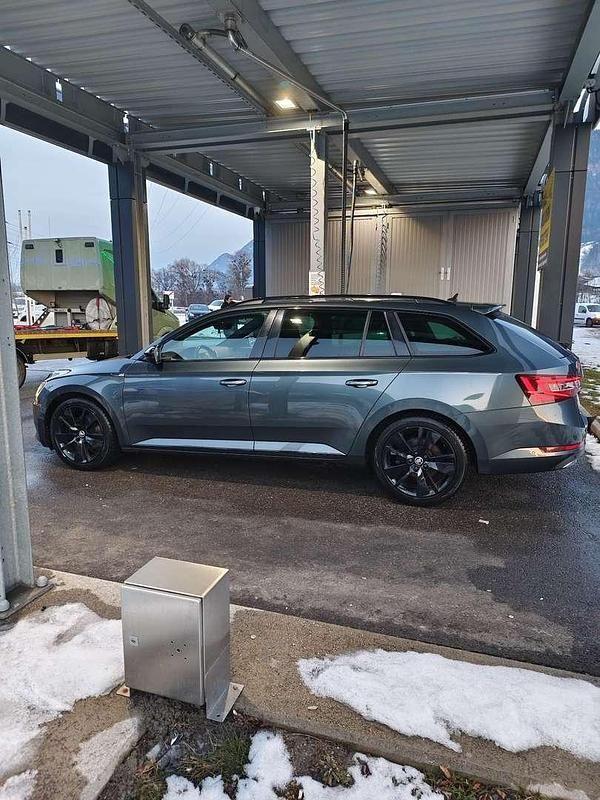Gebraucht Skoda Superb SportLine 150 PS (110 kW) 2019 Kombi
