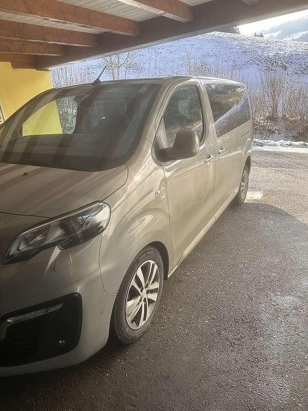 Gebraucht Peugeot Traveller Business-Line 181 PS (133 kW) 2018 Van / Kleinbus