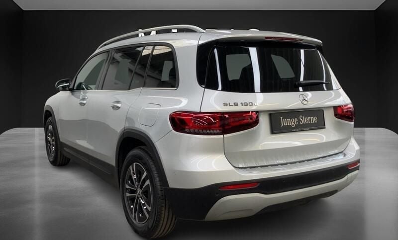 Gebraucht Mercedes GLB180 116 PS (85 kW) 2024 Iridiumsilber metallic SUV