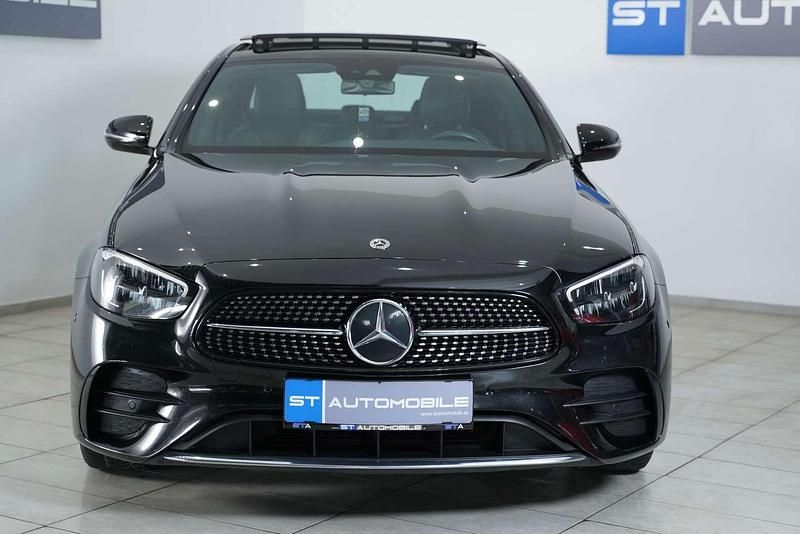 Gebraucht Mercedes E300 AMG line 194 PS (142 kW) 2022 Schwarz Limousine